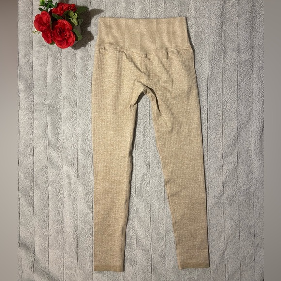 Tan Ribbed Leggings - Picture 5 of 5